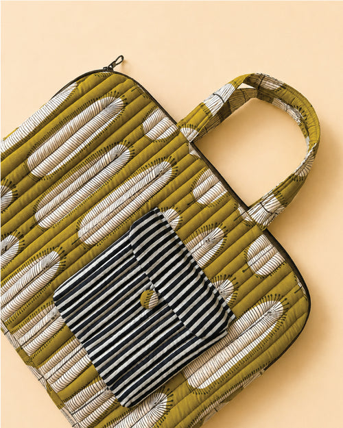 Adaa Quilted Laptop Bag