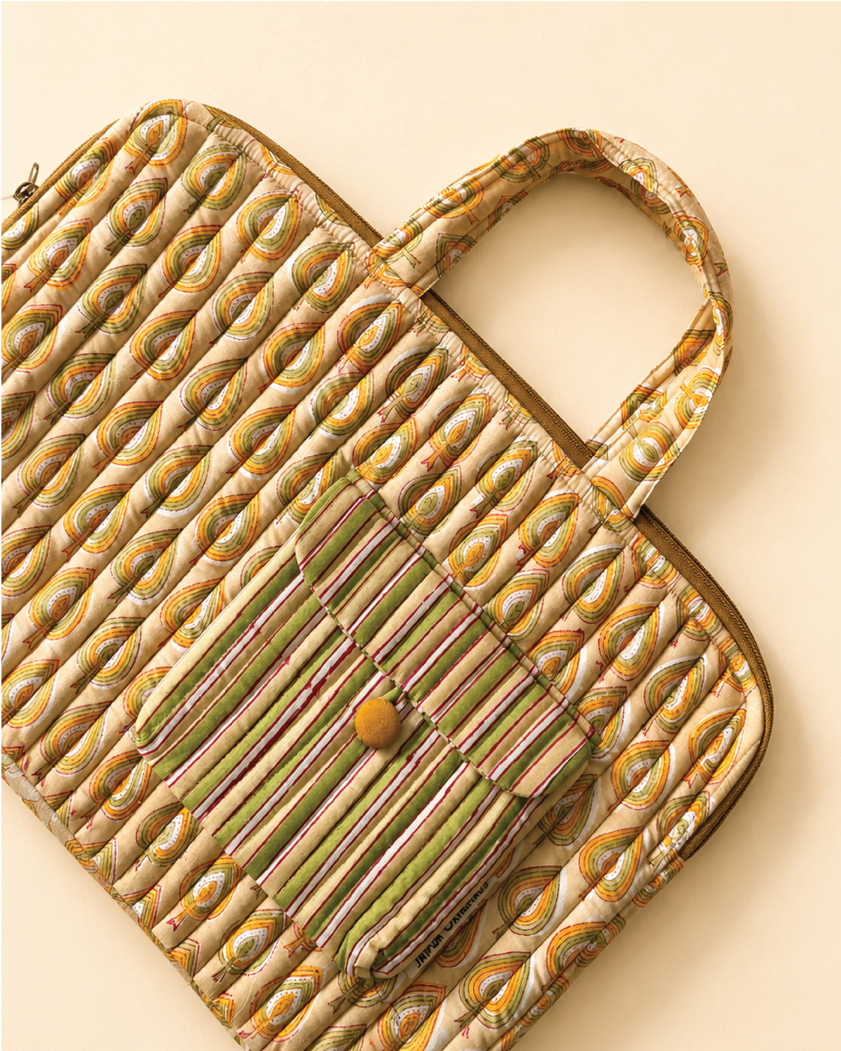 Andaaz Quilted Laptop Bag