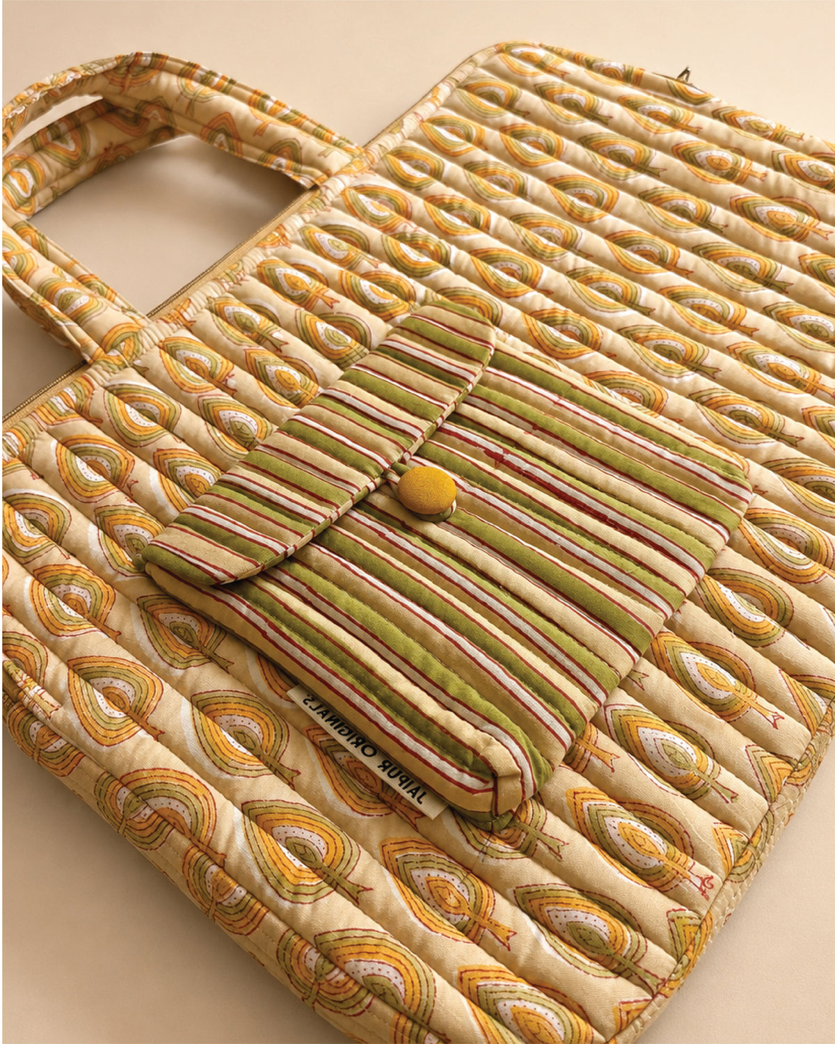 Andaaz Quilted Laptop Bag